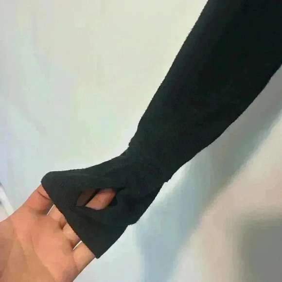 Athleta Sunrise V Neck Sweatshirt Womens Size Small Black Soft - Picture 2 of 6